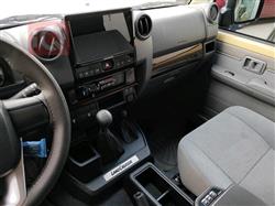 Toyota Land Cruiser 70